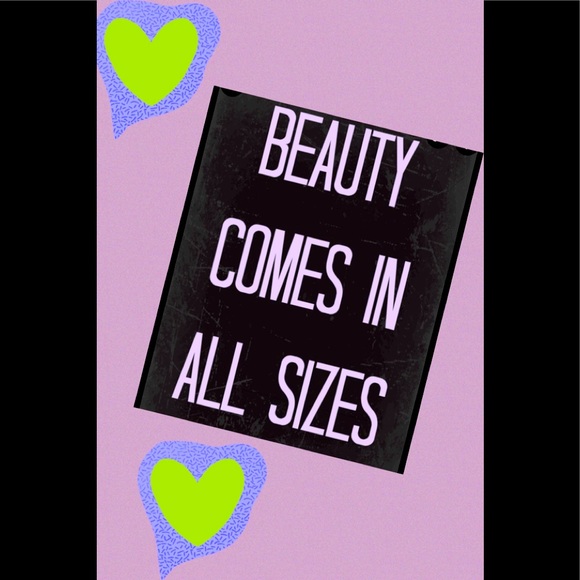 Plus size clothing below! 🩷 - Picture 1 of 1